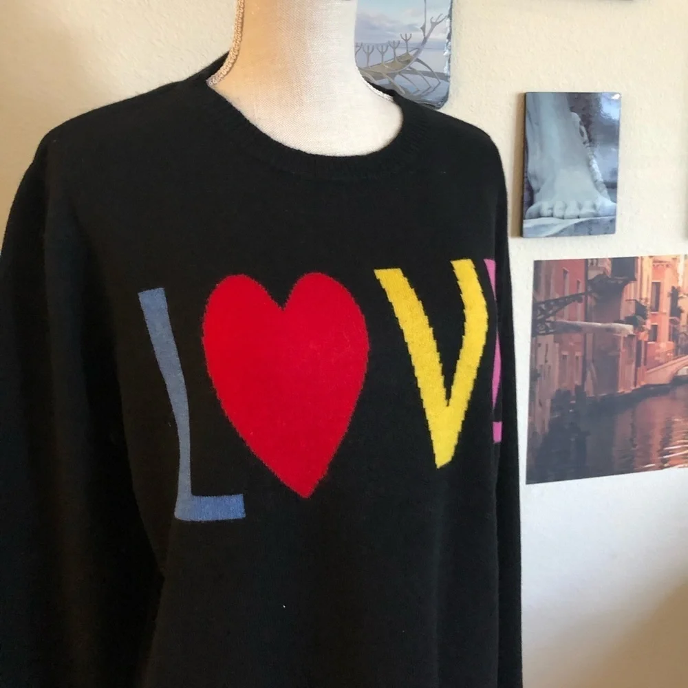 Neiman Marcus LOVE black crew neck cashmere sweater with rainbow graphic, Sz. L